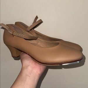 Theatricals Women’s Nude Character Tap Shoes